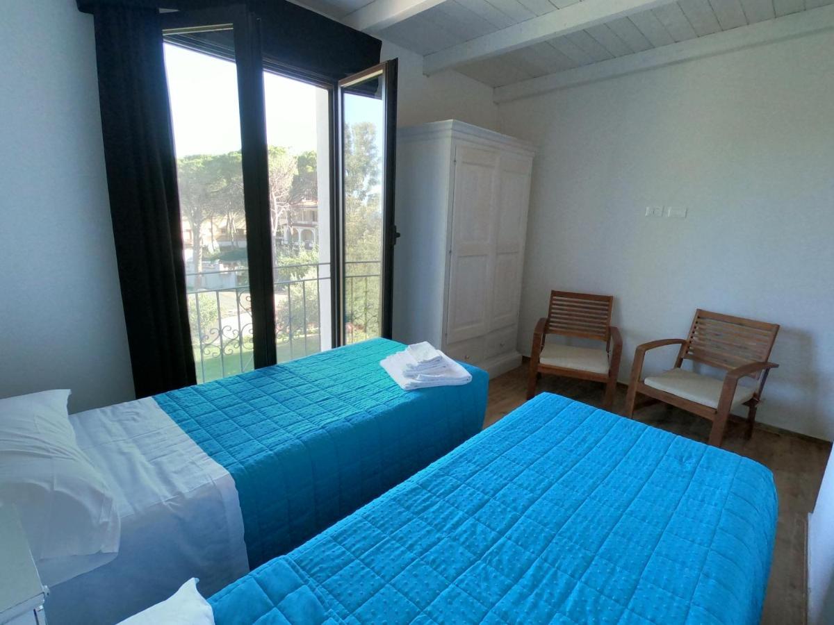 Villa La Conchiglia Rooms Cala Liberotto Εξωτερικό φωτογραφία