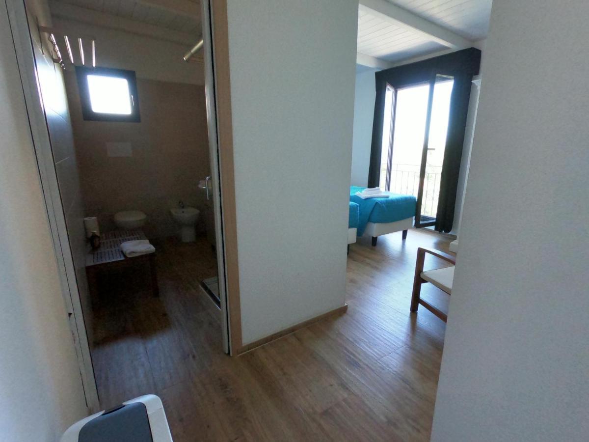 Villa La Conchiglia Rooms Cala Liberotto Εξωτερικό φωτογραφία