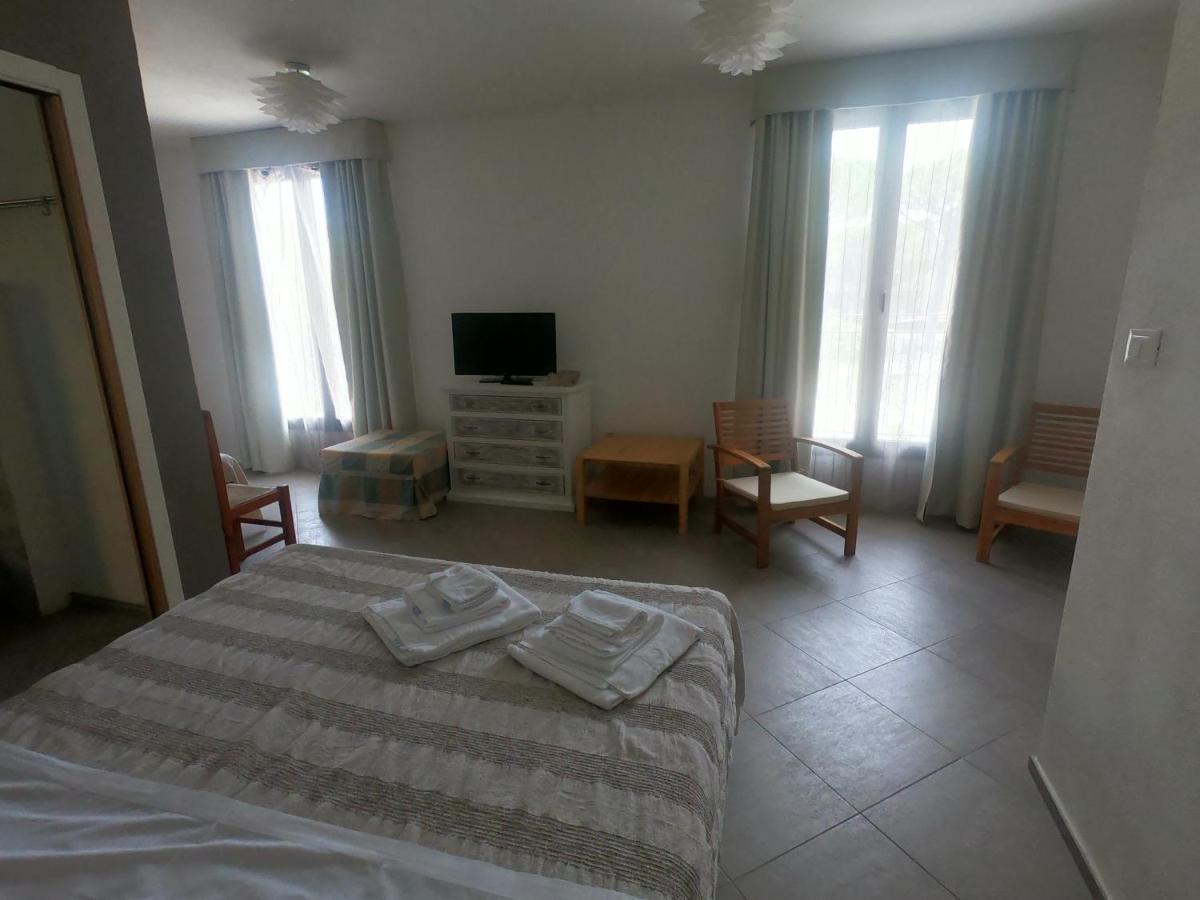 Villa La Conchiglia Rooms Cala Liberotto Εξωτερικό φωτογραφία